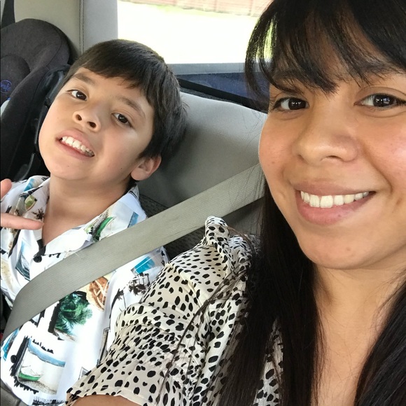 Meet your Posher, Iris - Picture 10 of 16